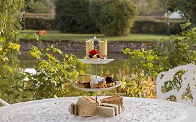 Corse Lawn House Hotel